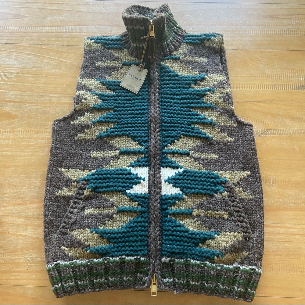 🇨🇦 Filson Women’s Northwest Cowichan Vest NWT
